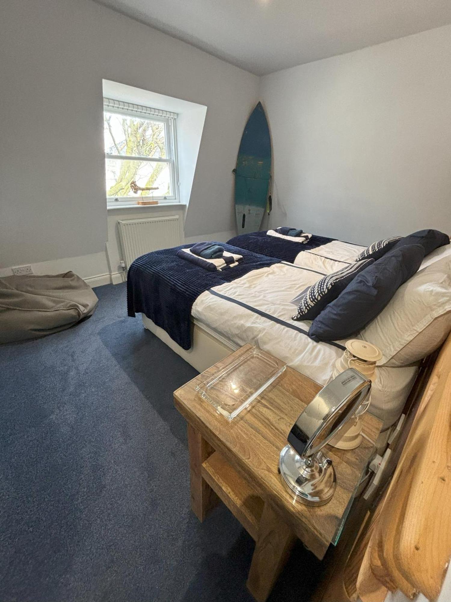 The Beach House Holiday Apartments Eastbourne Eksteriør billede