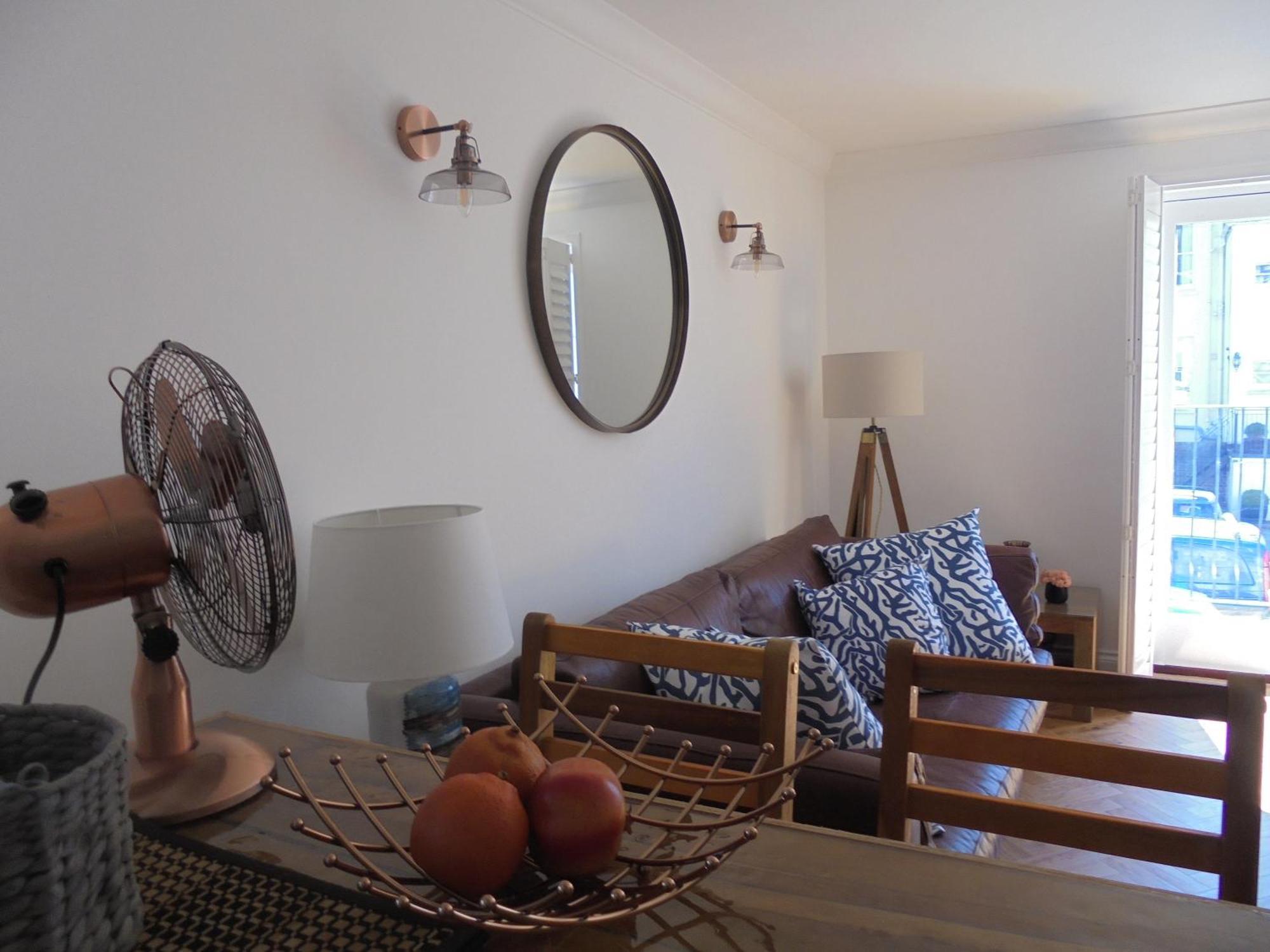 The Beach House Holiday Apartments Eastbourne Værelse billede